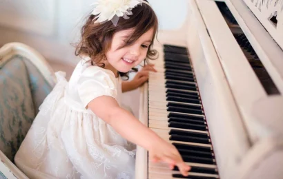 Nên học Organ hay Piano khi mới bắt đầu?